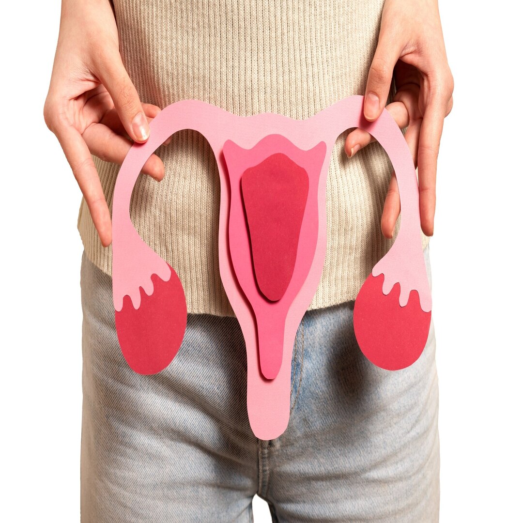 الكيس الدموي على المبيض : الأسباب والعلاج وتأثيره على الخصوبة والحمل